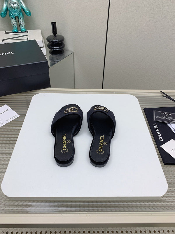CC Slippers In Black Velvet 148986