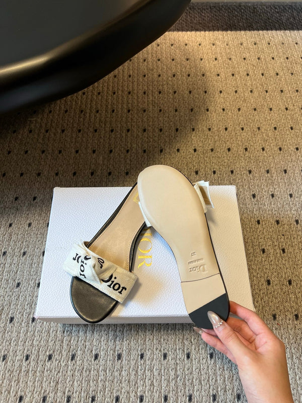 CD 26s J'Adior Slide White Black Embroidered Cotton 820047
