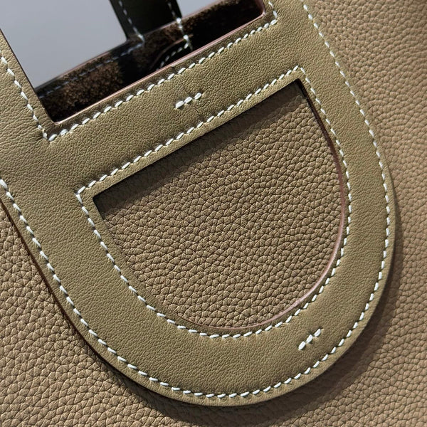 HM In-The-Loop 18cm Bag Etoupe Taurillon Clemence Leather