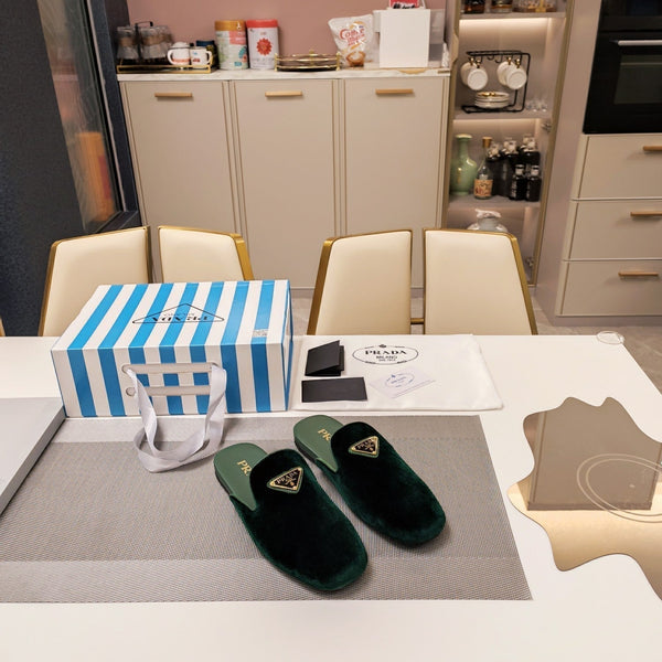 Prad 26s Square Toe Slippers In Dark Green Velvet