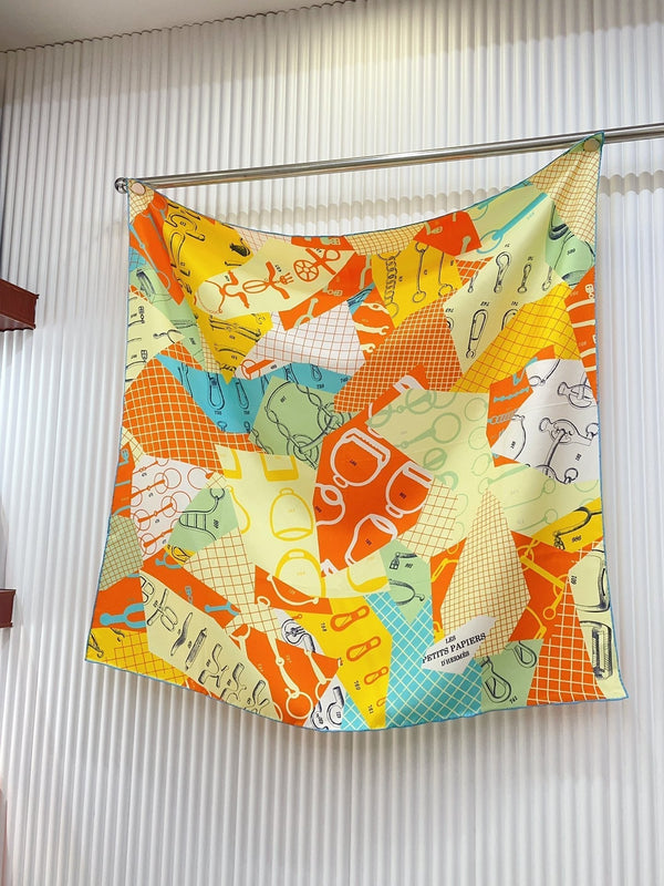 Les Petits Papiers d'Hermès Scarf 90 CM IN Colorful Silk Twill 296705