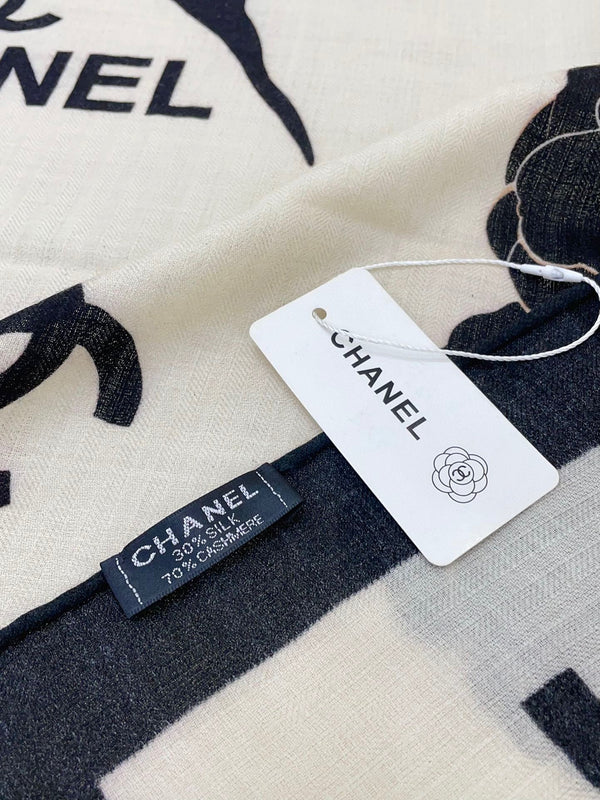 SQUARE SCARF 140 CM IN BLACK MIX WHITE CASHMERE AND SILK 389993