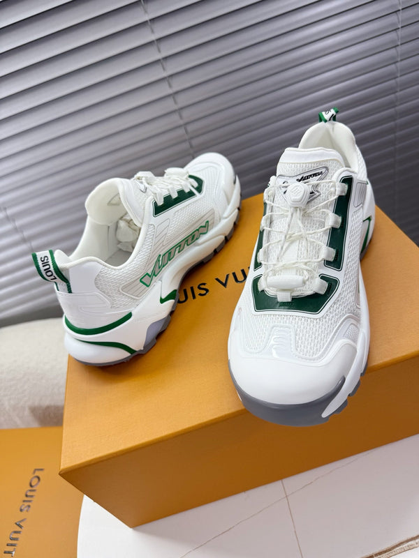LV Runner Tatic Sneaker Green White Lace Technical Fabric 573942