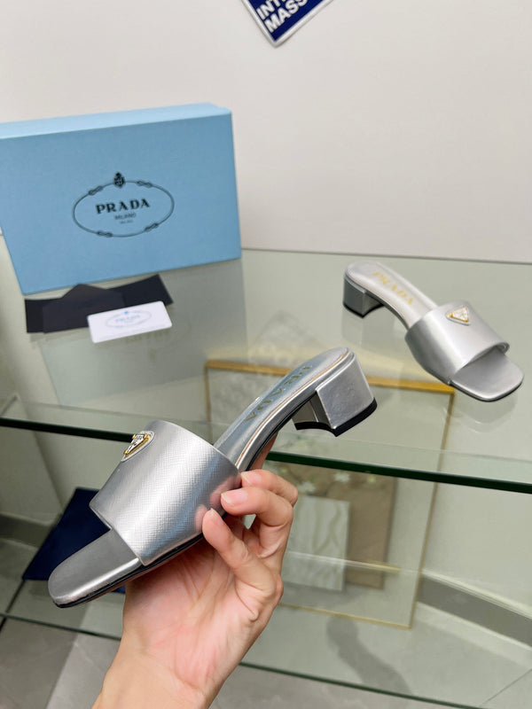 Prad 26s Saffiano Slides 4cm Sliver Glossy Leather 986627