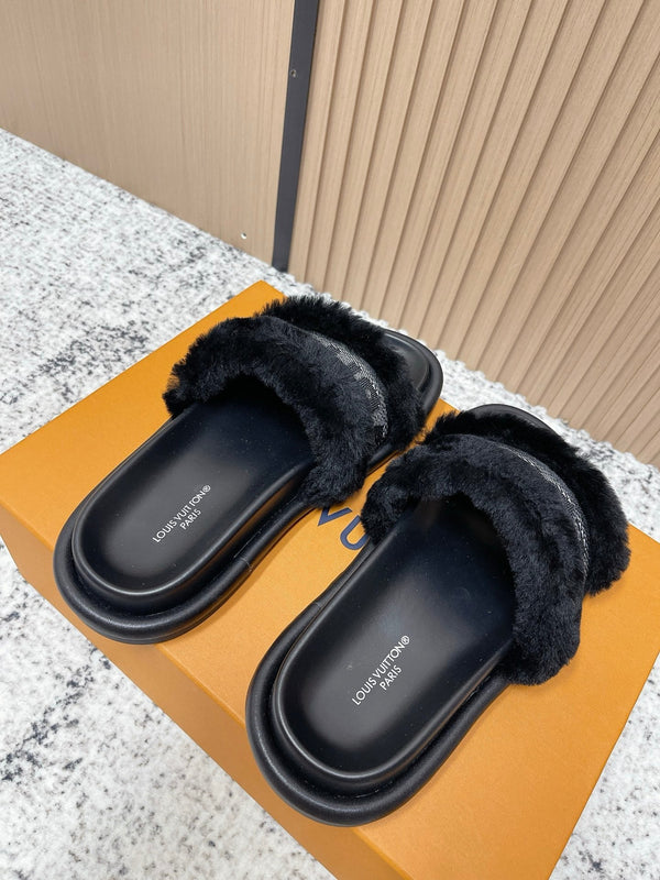 LV 25SS FW Platform Slippers Black Canvas Wool 533770