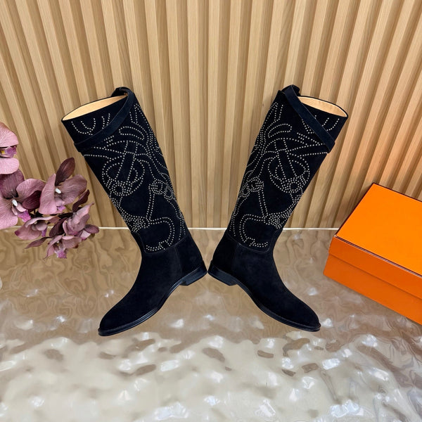 HM 26S Studded Jumping Boots 3cm Black Suede 114940