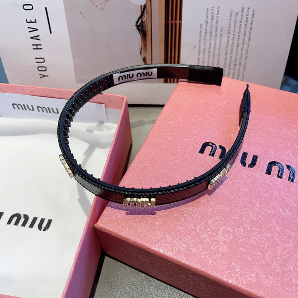 HEAD BAND IN BLACK LAMBSKIN AND RESIN 417299