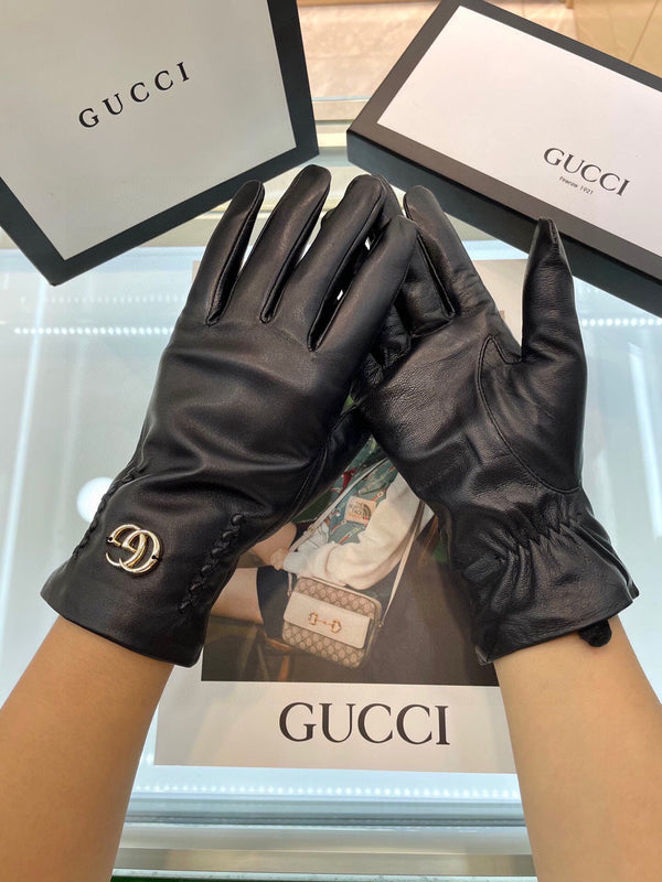 GLOVES IN BLACK LAMBSKIN AND FLEECE LINING 441830