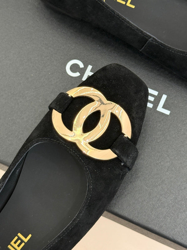 CC 26s Buckle Square Toe Ballet Flat Black Suede 829734