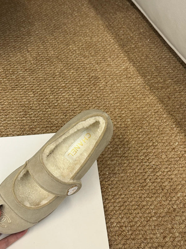 CC 26s Mary Jane Flats Caramel Beige Suede Shearling Lining