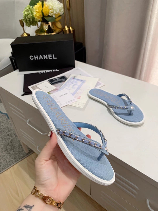 CC Chain Link Thong Flat Blue Denim 696739