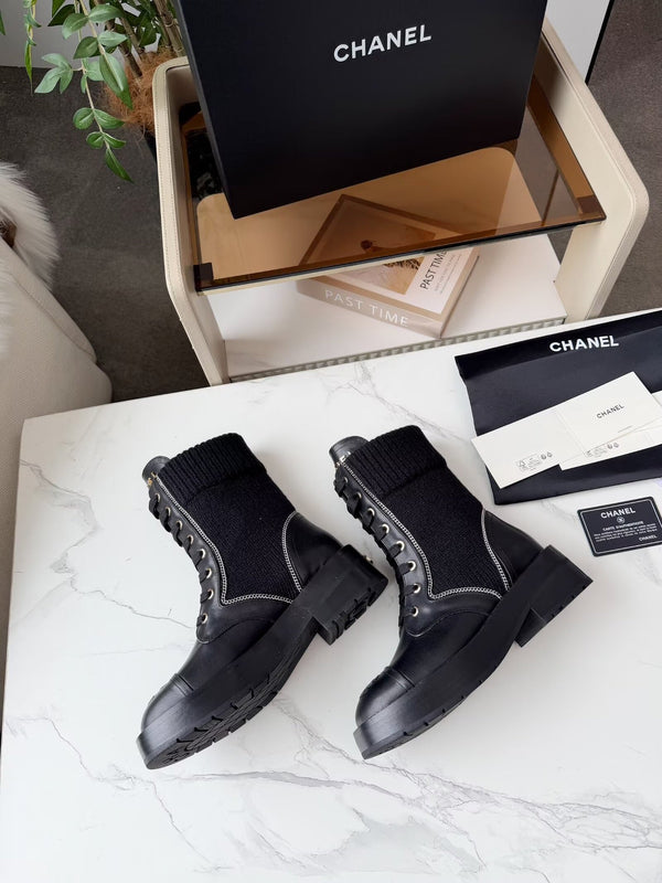 CC 26s Ankle Boot Black Leather Wool