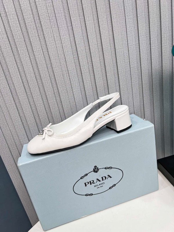 Prad 26s Round Toe Slingback Pumps 40mm In White Calfskin With Bow