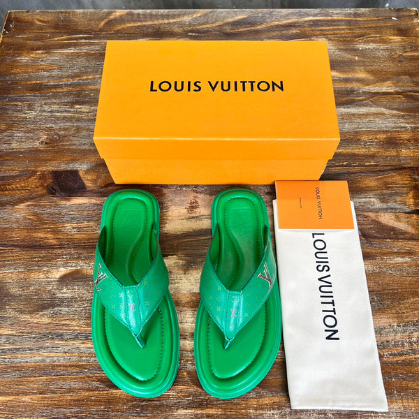 LV THONG SLIPPER IN SHAMROCK GREEN MONOGRAM CALFSKIN