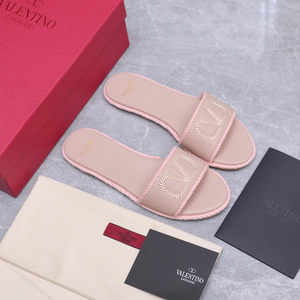 VLTN Torchon Slide Sandal Light Pink Leather Canvas 941250Cream
