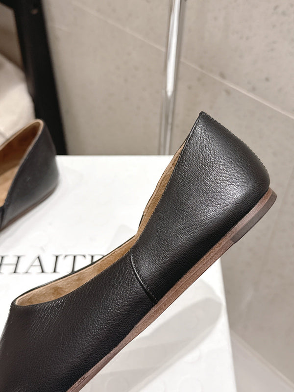 CL 26s Flat Shoes In Black Lambskin
