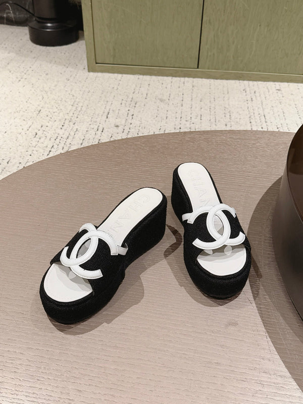 CC 26s Platform Mules Black White Lambskin Fabric 916992