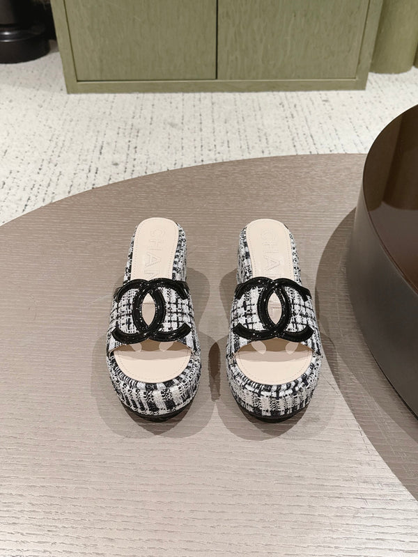 CC 26s Platform Mules Black White Lambskin Fabric 916993