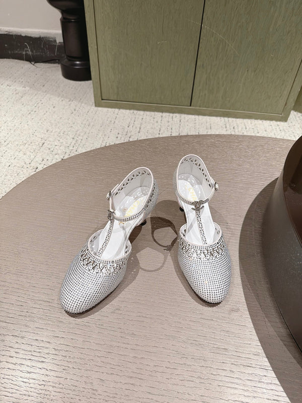 CC 26s T-strap Slingback 6.5cm White Lambskin/Rhinestones 917016