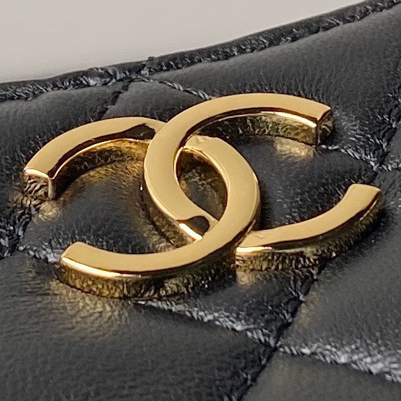 24p cc hobo bag 20cm black lambskin gold hardware