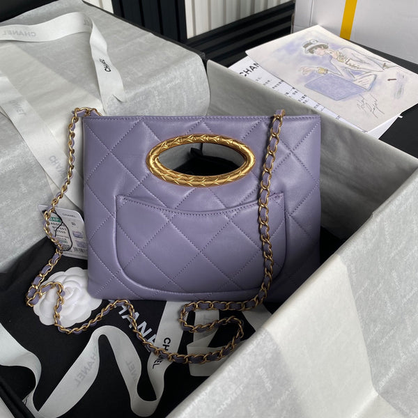 CC 24b Cluth 25cm Violet Lambskin