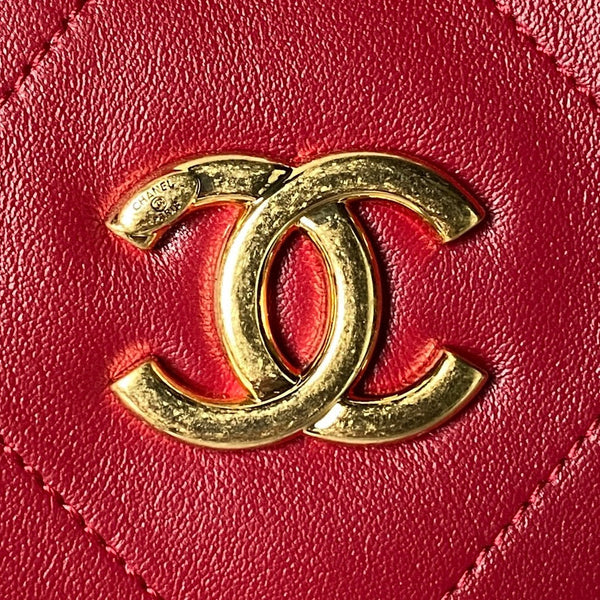 CC 2025 Hobo Bag Red Calfskin Gold Hardware 298484