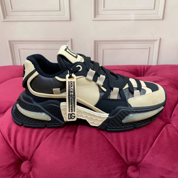 DC 24 Airmaster Sneakers Beige Black Cowhide 947305