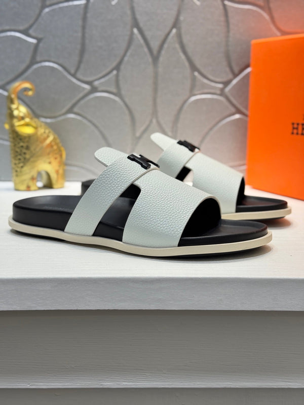 HM Oran H Black Buckle Slippers in White Cowhide 735248