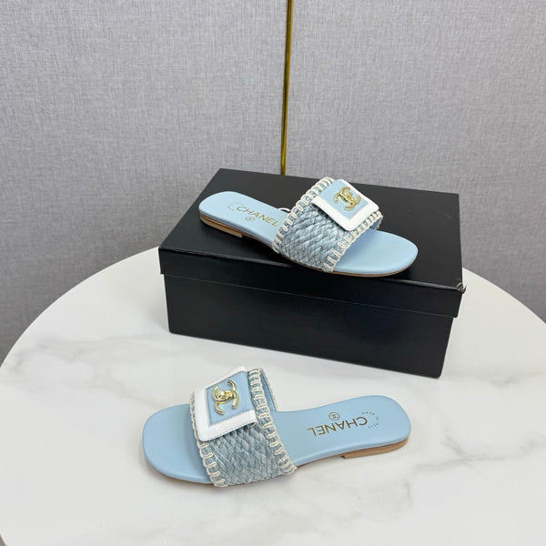 CC 26s Slipper Light Blue Sheepskin Tweed 620280