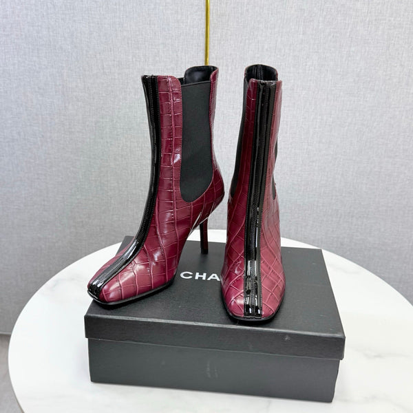 CC 26s Metiers d'Art Boot Burgundy Embossed Leather 904452