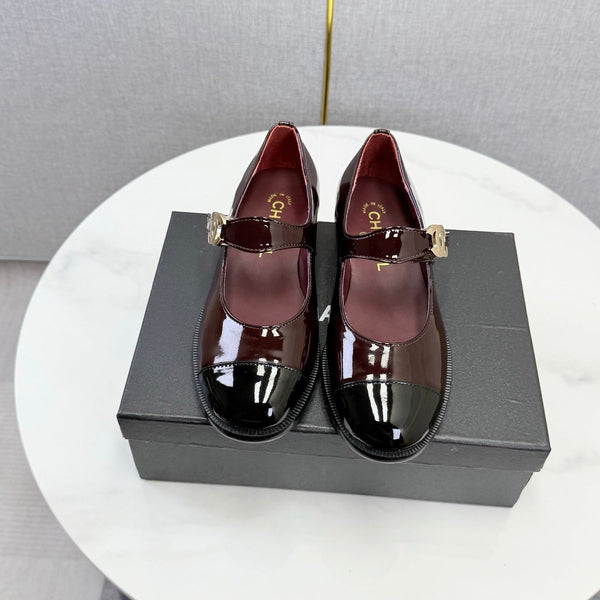 CC 26s Mary Jane Flats Black Burgundy Patent Leather 904490