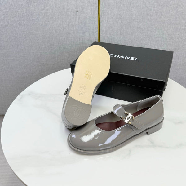CC 26s Mary Jane Flats Grey Patent Leather 904493