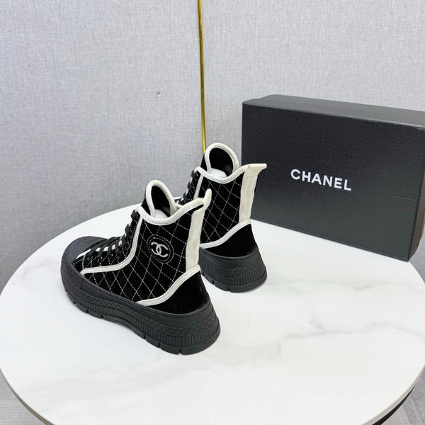 CC 26s High-Top Sneakers Black Suede 972649