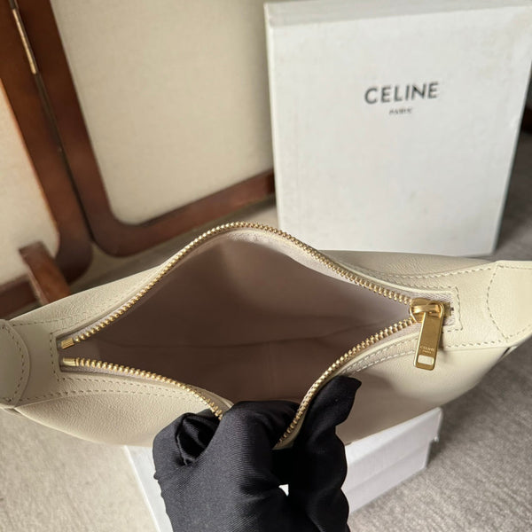 SMALL HELOÏSE BAG CUIR 22 IN WHITE CALFSKIN EMBOSSED LOGO