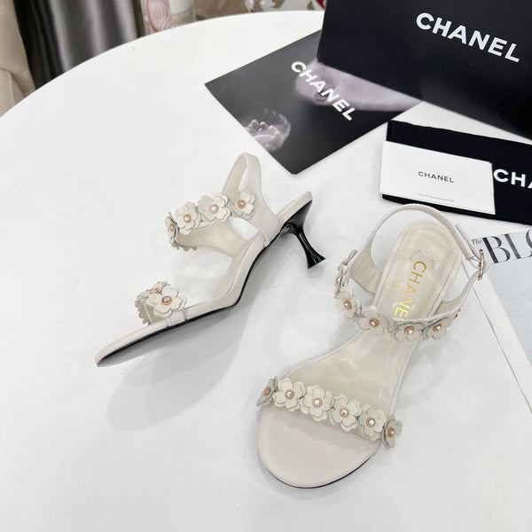 CC 26s Floral Sandal 5cm White Sheepskin 867470