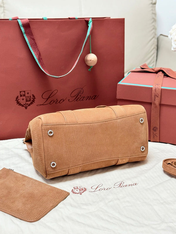 LP Loom L25 Light Brown Ripple Suede 282192