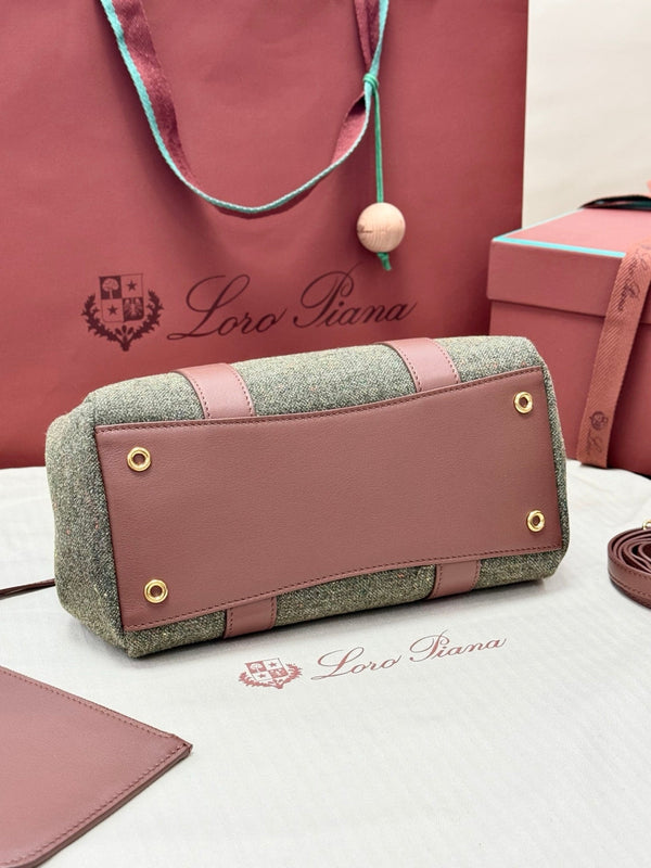 LP Loom L25 Muted Pink Cashmere Calfskin 282242