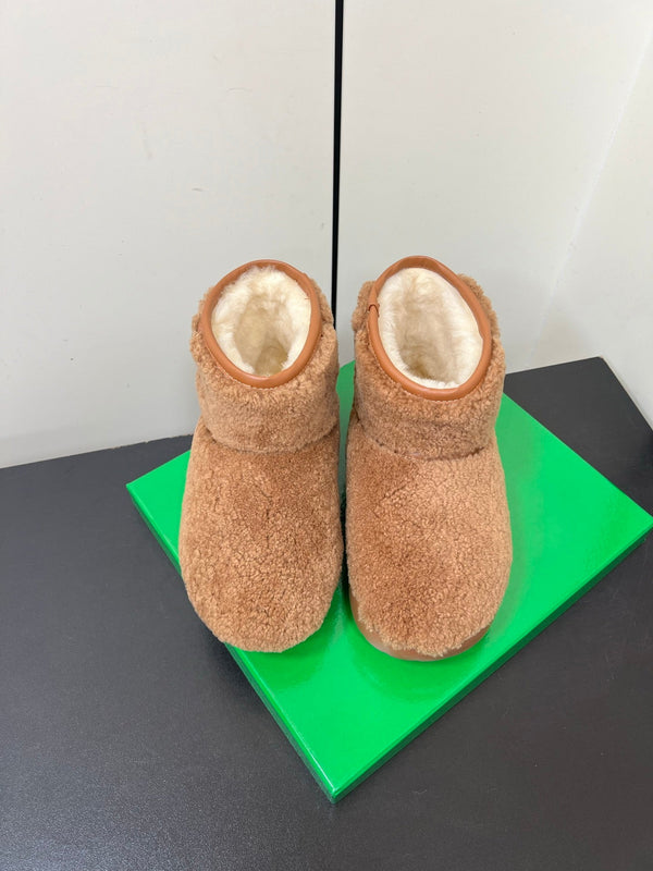BV Mini Snap Ankle Boot Brown Shearing 538960