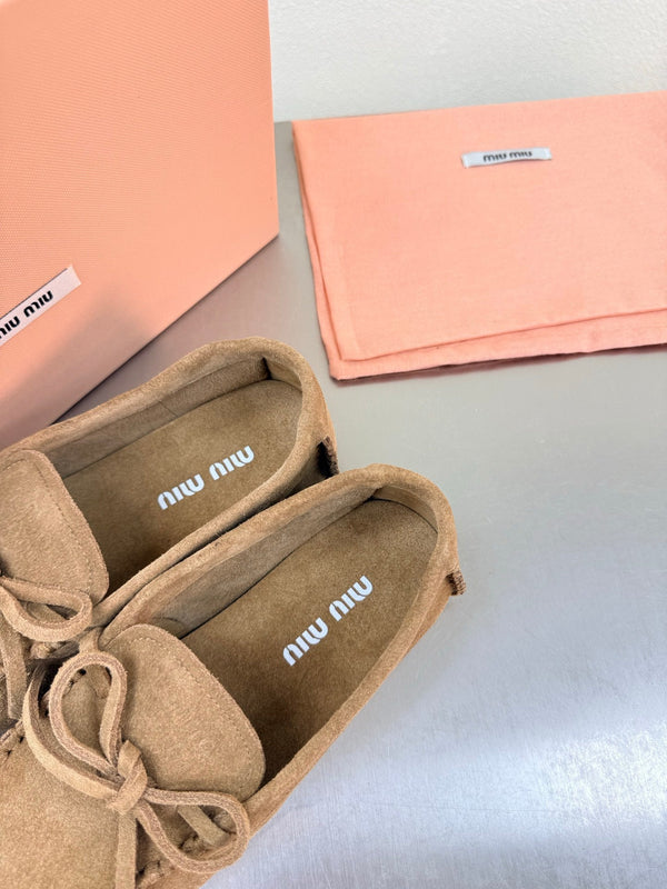 Miu Logo Loafer Khahi Suede 693517