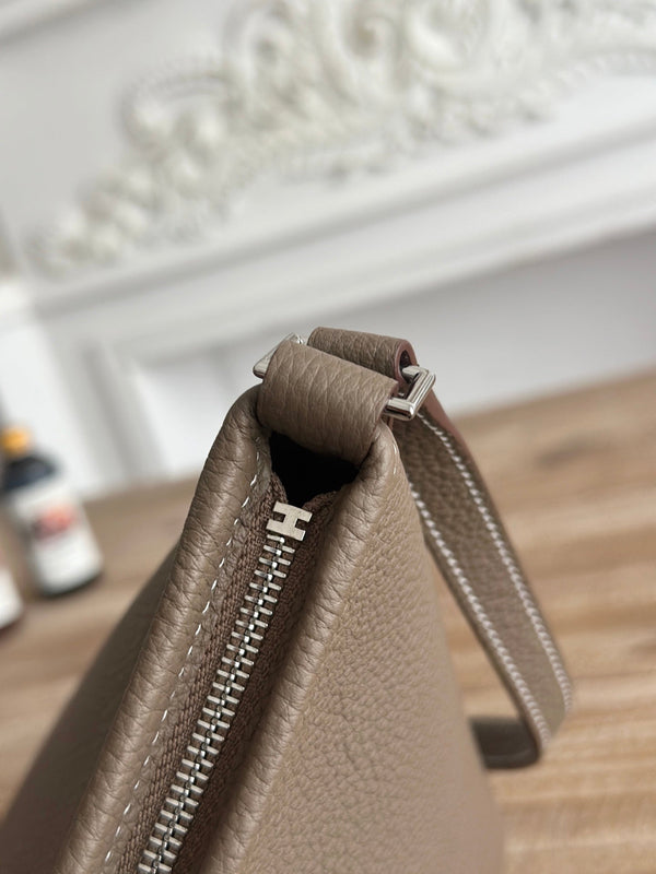HM Berlingot Shoulder Bag Coffee Epsom Leather 270322