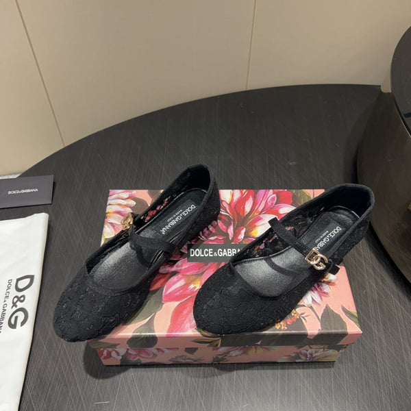 DC 25 Mary Jane Black Lace And Sheepskin 381622