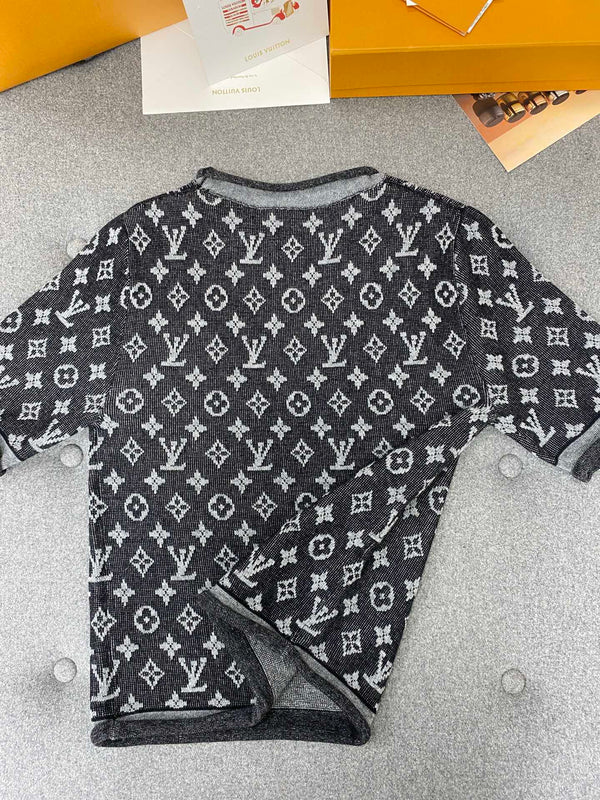 LV Simple Elegant Design T-shirt Black Cotton Wool