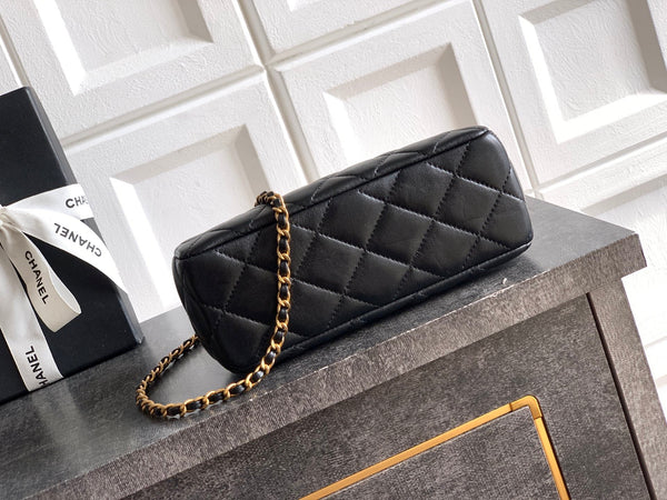 Chanel 2026 Pearl Clutch Black Gold Lambskin 321877