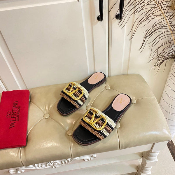 Vlogo Signature Slide Sandal 10mm With Crochet Embroidery