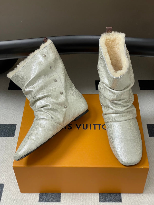 LV 25Fw Nomad Slip-on Ankle Boots Flat Silver Grain Leather Wool-lined 534593