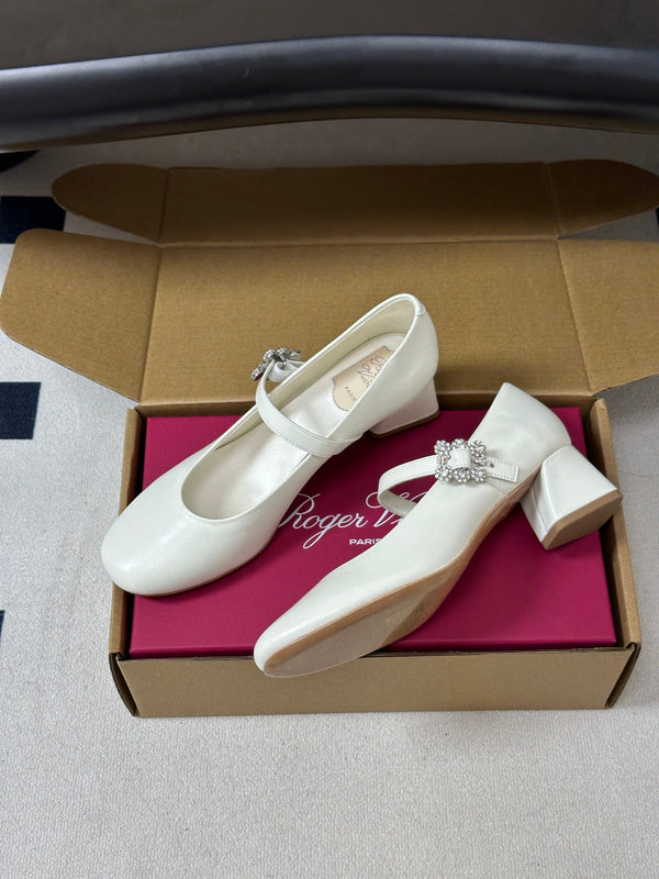 RV 26s Efflorescence Mary Jane Pumps 4.5cm Cream Leather 119462
