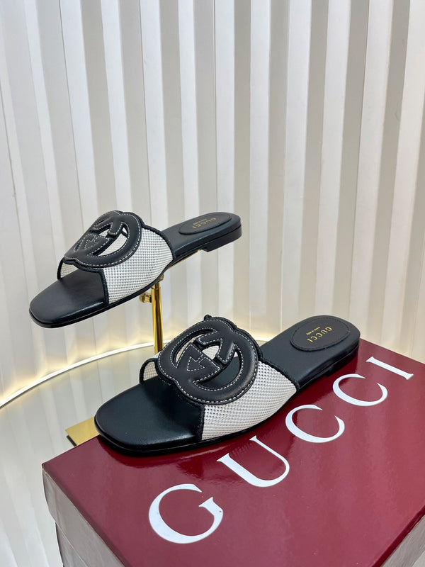 GC 25 Interlocking G Slide Sandal Black Canvas Cowhide 294648