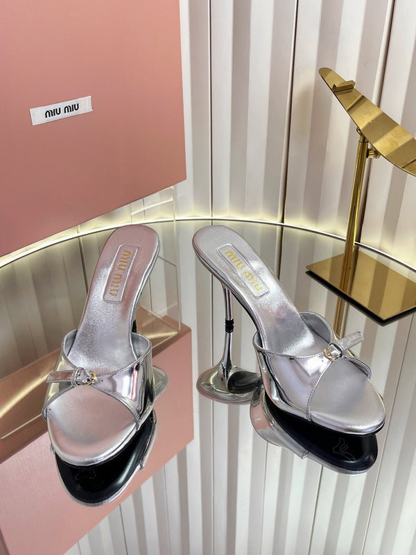 Miu Buckle Mules 75mm Sliver Patent Leather 880203
