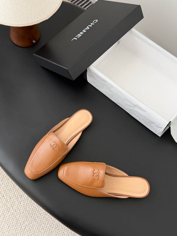 CC 26SS Loafers Mule Beige Lambskin 670819