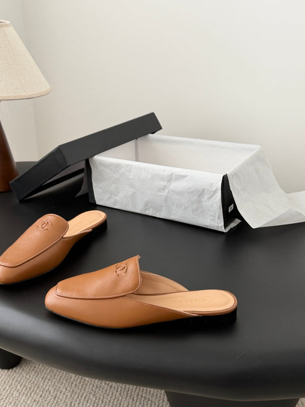 CC 26SS Loafers Mule Beige Lambskin 670819